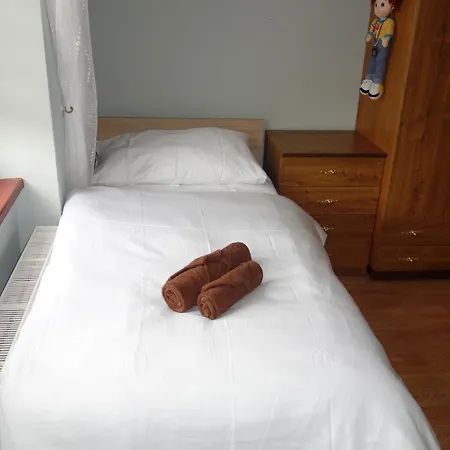Na Tretasu S Vinnym Sklepem *